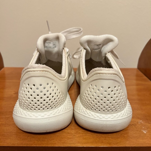 Crocs Women’s LiteRide 360 Pacer Sneakers - Picture 7 of 8